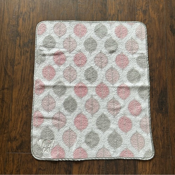 Pink and Gray Baby Blanket - Picture 6 of 7